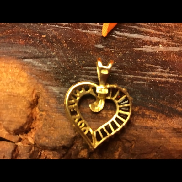 10KT gold garnet and diamond I LOVE YOU Pendant - Picture 2 of 5